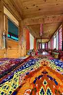 Pahadi Bliss Hotel Hostel Tosh
