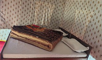 RIVER SIDE CAMP CHOPTA