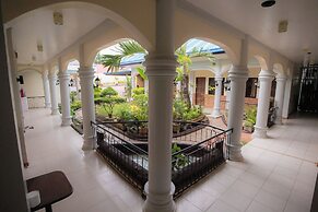Hola Hostel Puerto Princesa