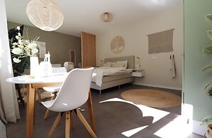 Beautifully Styled Studio Apartment