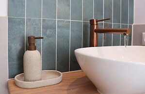 Beautifully Styled Studio Apartment