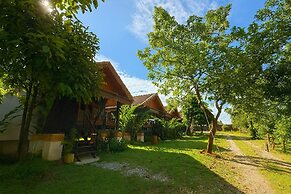 Ban Villa PhaSouk