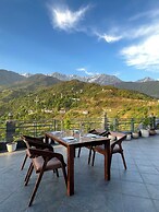 Heryk Hillview Hotel