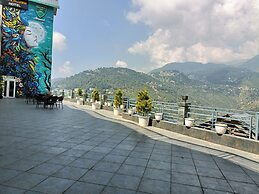 Heryk Hillview Hotel