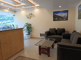 Heryk Hillview Hotel