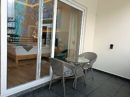Heryk Hillview Hotel