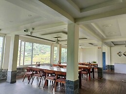 Heryk Hillview Hotel
