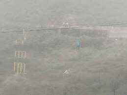 Heryk Hillview Hotel