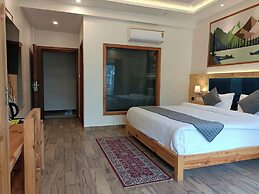 Heryk Hillview Hotel