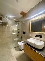 Heryk Hillview Hotel