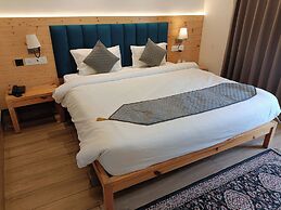 Heryk Hillview Hotel
