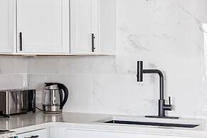 Renovated River Home Hot Tub Sauna Game Room