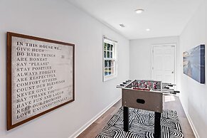 Renovated River Home Hot Tub Sauna Game Room