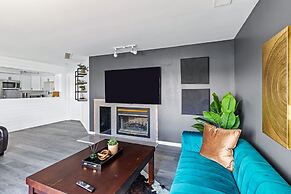 Renovated River Home Hot Tub Sauna Game Room