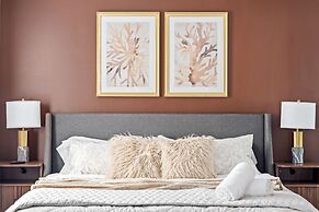 Renovated River Home Hot Tub Sauna Game Room