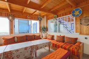 BLUERINA CAMP HOSTEL