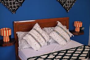 BLUERINA CAMP HOSTEL