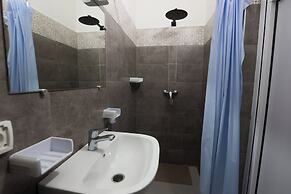 BLUERINA CAMP HOSTEL