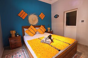 BLUERINA CAMP HOSTEL