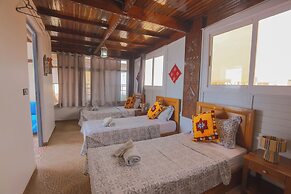 BLUERINA CAMP HOSTEL
