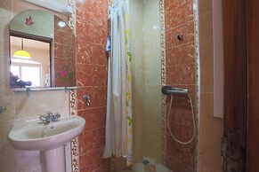 BLUERINA CAMP HOSTEL