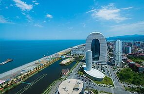 Orbi City Panorama Sea View Studios