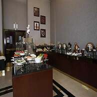 Sunday Qaser Al Hamra