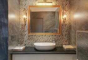 Chandralok A Boutique Hotel