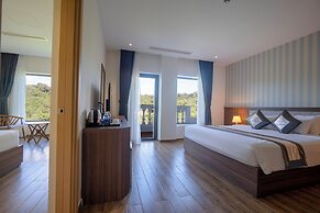 UMI-PQ hotel