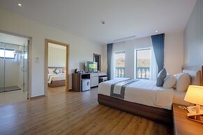UMI-PQ hotel
