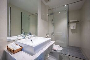 UMI-PQ hotel