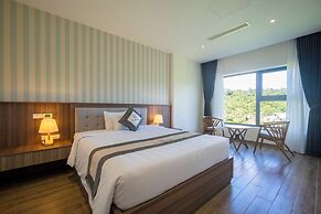 UMI-PQ hotel