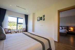 UMI-PQ hotel