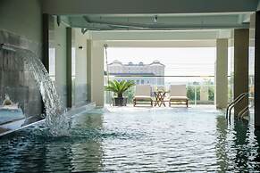 UMI-PQ hotel
