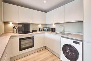 2 Bed - Sleeps 6 - Parking - City Centre