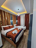 Taksim Crown Hotel