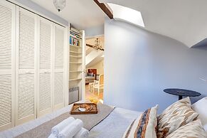 Comfortable 1BR in Latin Quarter