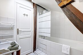 Comfortable 1BR in Latin Quarter