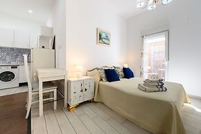 M Sfu73 Estudio Moderno con Terraza Privada en Ma