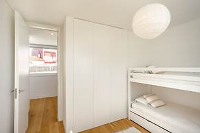 Ericeira Modern Bright With Pool by Homing