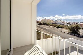 Ericeira Modern Bright With Pool by Homing