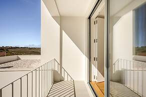 Ericeira Modern Bright With Pool by Homing