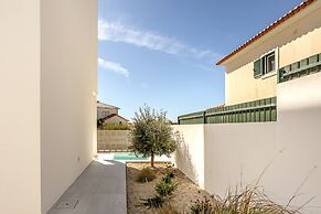 Ericeira Modern Bright With Pool by Homing
