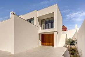 Ericeira Modern Bright With Pool by Homing
