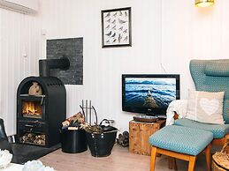 Nature Cottage With Terrace by Gudena