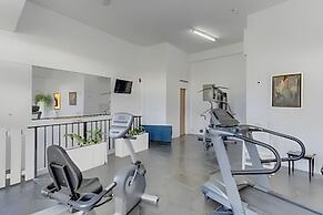 Oceana Suites Lafayette