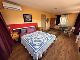 Efes Linden House
