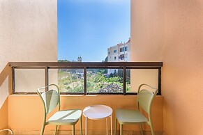 Polka 2BR Apartment in Batroun