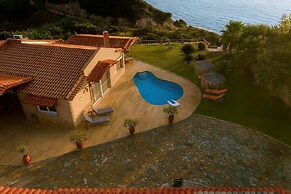 Atlas Villa Beachfront Sea View Escape