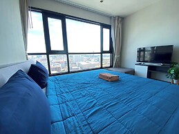 2 Bed Room Great Location & Pool